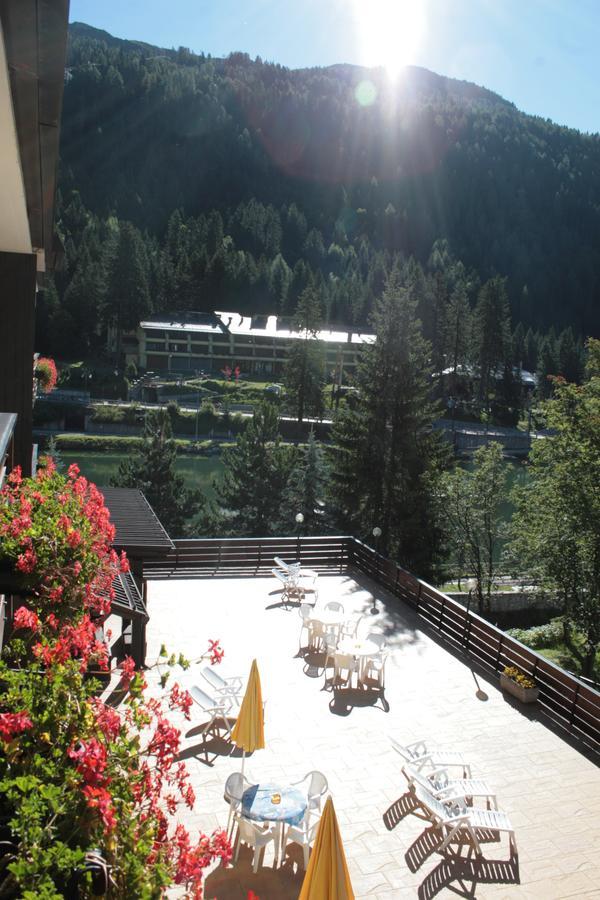 Hotel Cristallo Madonna Exterior foto